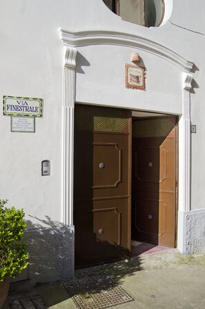 Entrée de l’hébergement