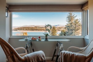 Lodge Suite  | Water view