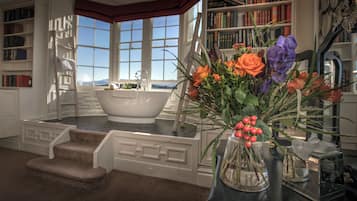 Chateau Superior Suite | Premium bedding, in-room safe, individually decorated
