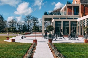 Terrace/patio - Stanbrook Abbey (Worcester)