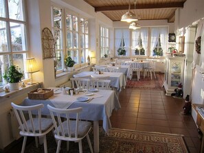 Petit déjeuner buffet compris tous les jours