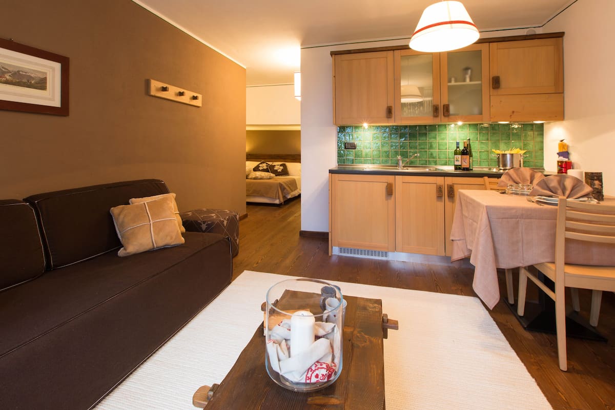 Classic Studio | Living area | LCD TV