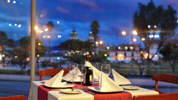 Breakfast, lunch and dinner served