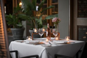 Frühstück, Mittagessen und Abendessen