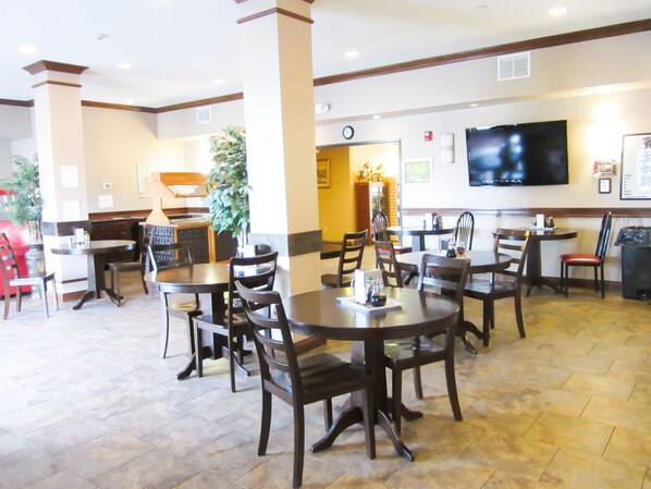 Restaurant - Bell's Extended Stay and Suites (St. Robert)