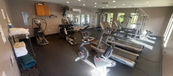 Bell's Extended Stay and Suites