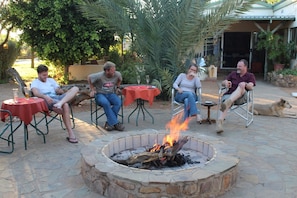 Outdoor banquet area - Etango Ranch Guestfarm (Windhoek)