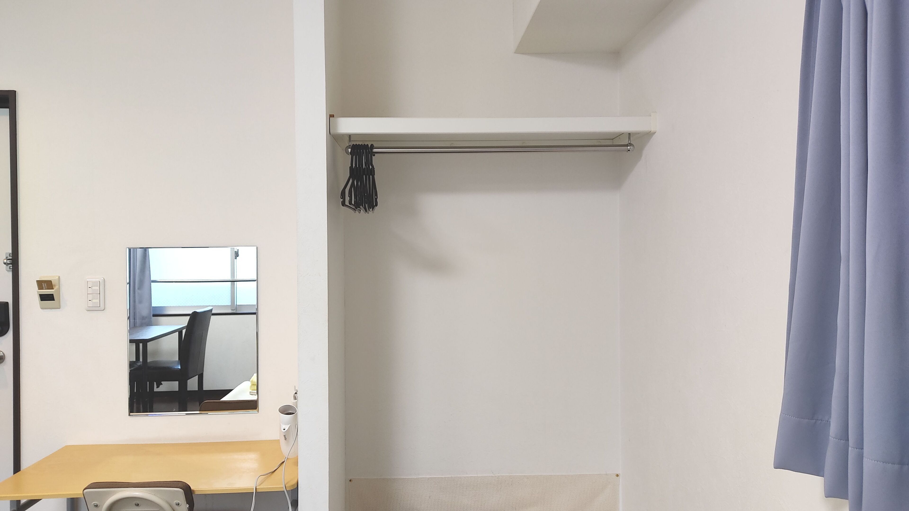 twin room, non smoking (unit bath type) | 1 bedroom, desk, blackout curtains, free wifi