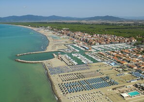 منظر من الجو على ارتفاع عالٍ