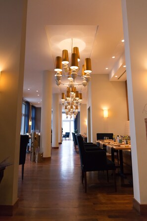 2 restaurants; breakfast, lunch and dinner served  - Upstalsboom Kühlungsborn (Kuehlungsborn)