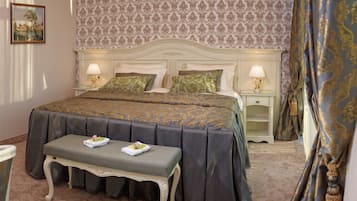 Premium bedding, pillowtop beds, minibar, in-room safe