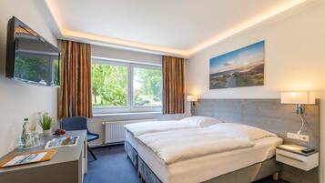 Comfort-Doppelzimmer, 1 Queen-Bett, Nichtraucher | Daunenbettdecken, Schreibtisch, laptopgeeigneter Arbeitsplatz