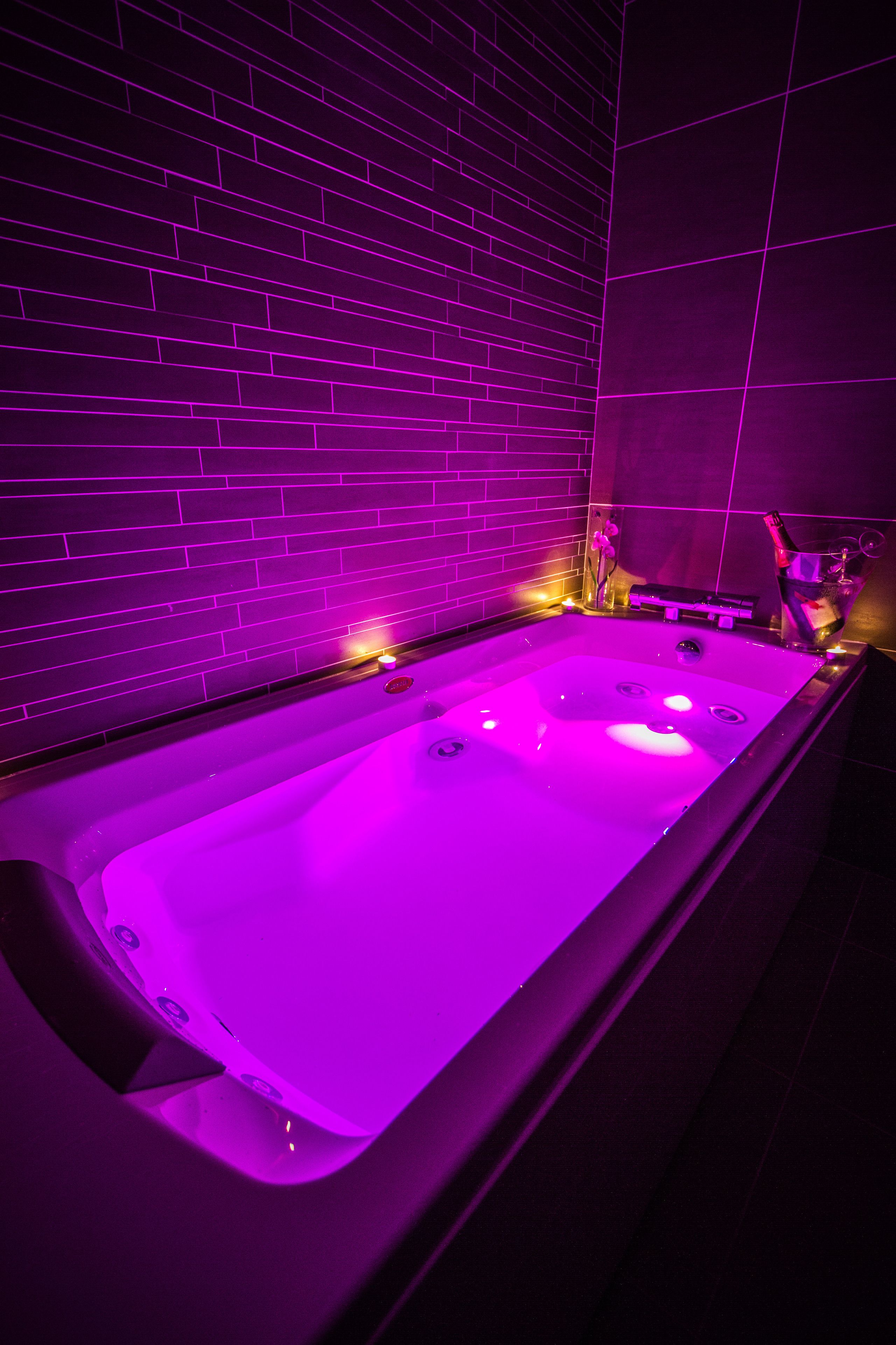 exclusive double room, jetted tub, sea view | jetted bathtub