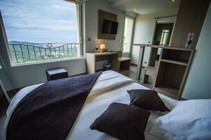 Exclusive Double Room, Jetted Tub, Sea View | Premium bedding, desk, soundproofing, iron/ironing board