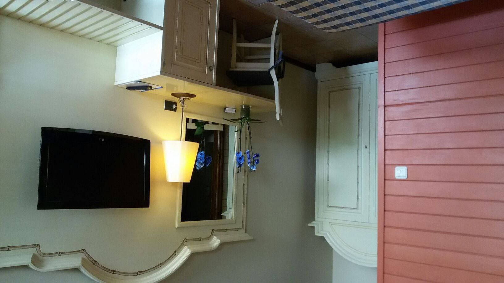 standard double room | minibar, in-room safe, desk, blackout curtains