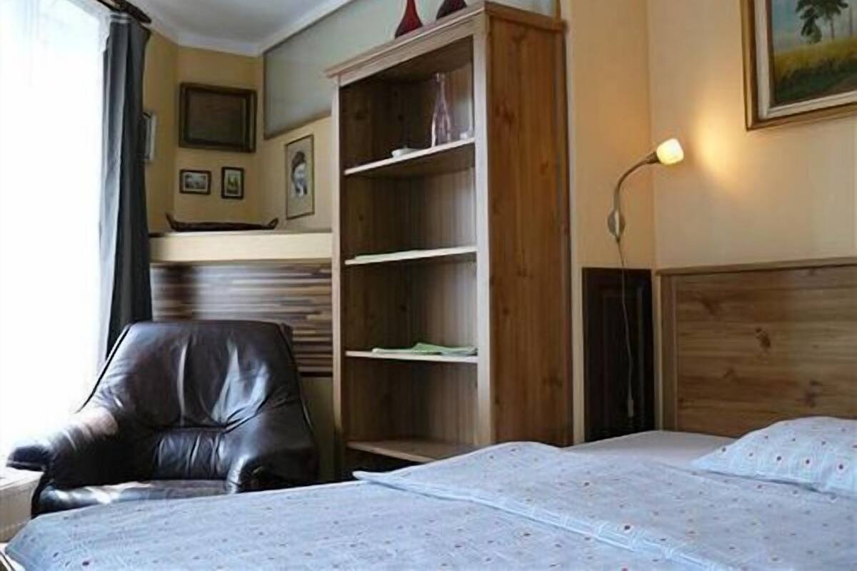 Business Double Room | Tempur-Pedic beds, minibar, in-room safe, desk