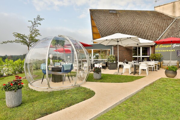 المنشأة من الخارج