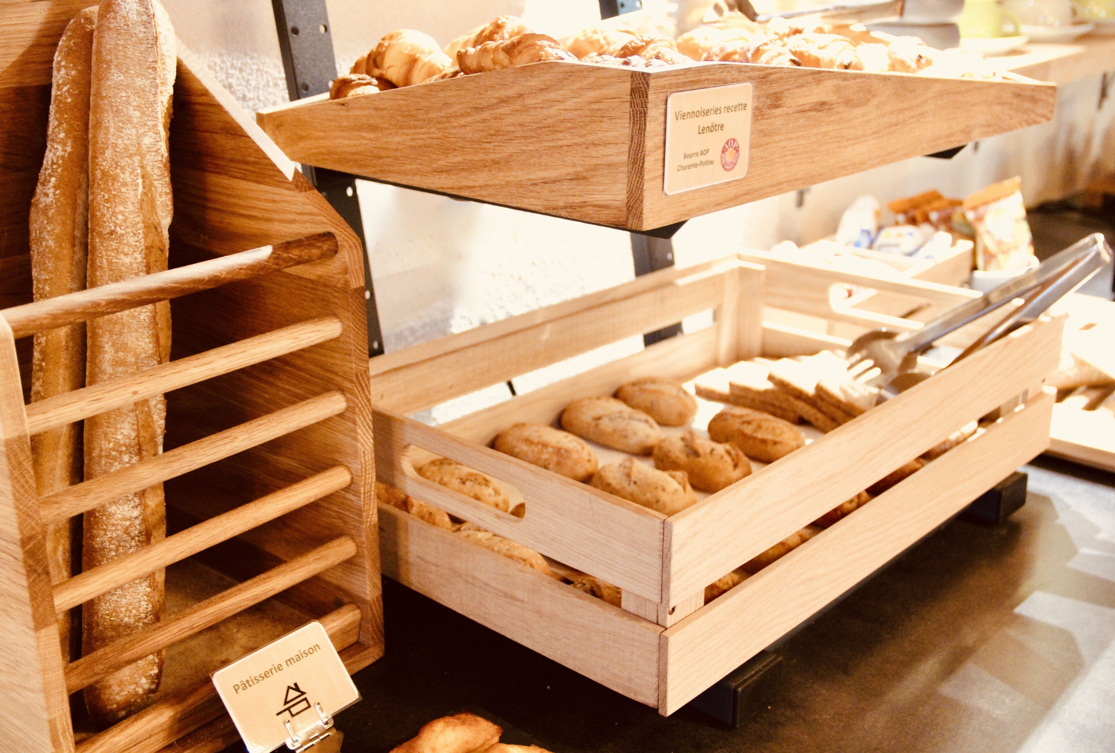 Kontinental morgenmad hver dag (15.90 EUR pr. person)