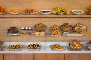 Desayuno buffet incluido todos los días 