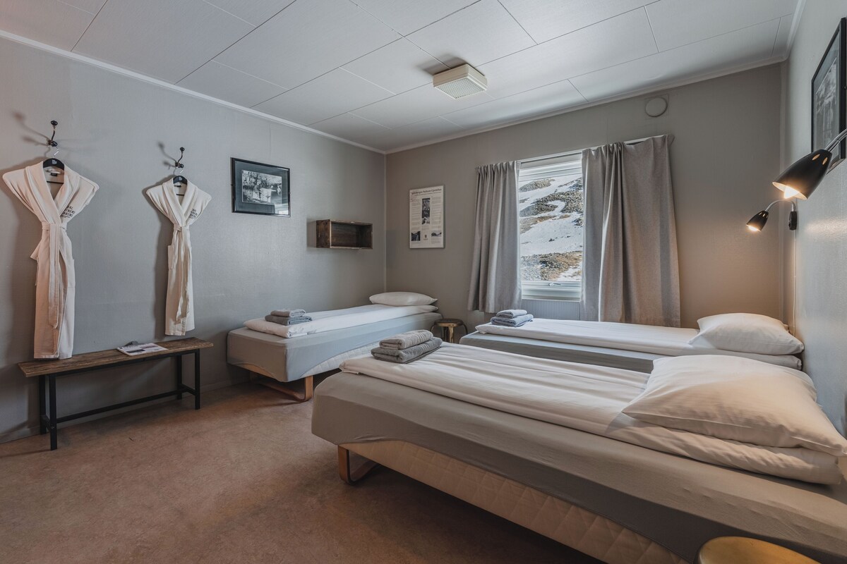 Triple Room | WiFi (free), bed sheets