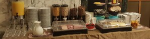 Free daily buffet breakfast  - Alliance Hotel Ieper Centrum (Ypres)