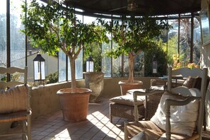 Suite, Garden View (Isadora)