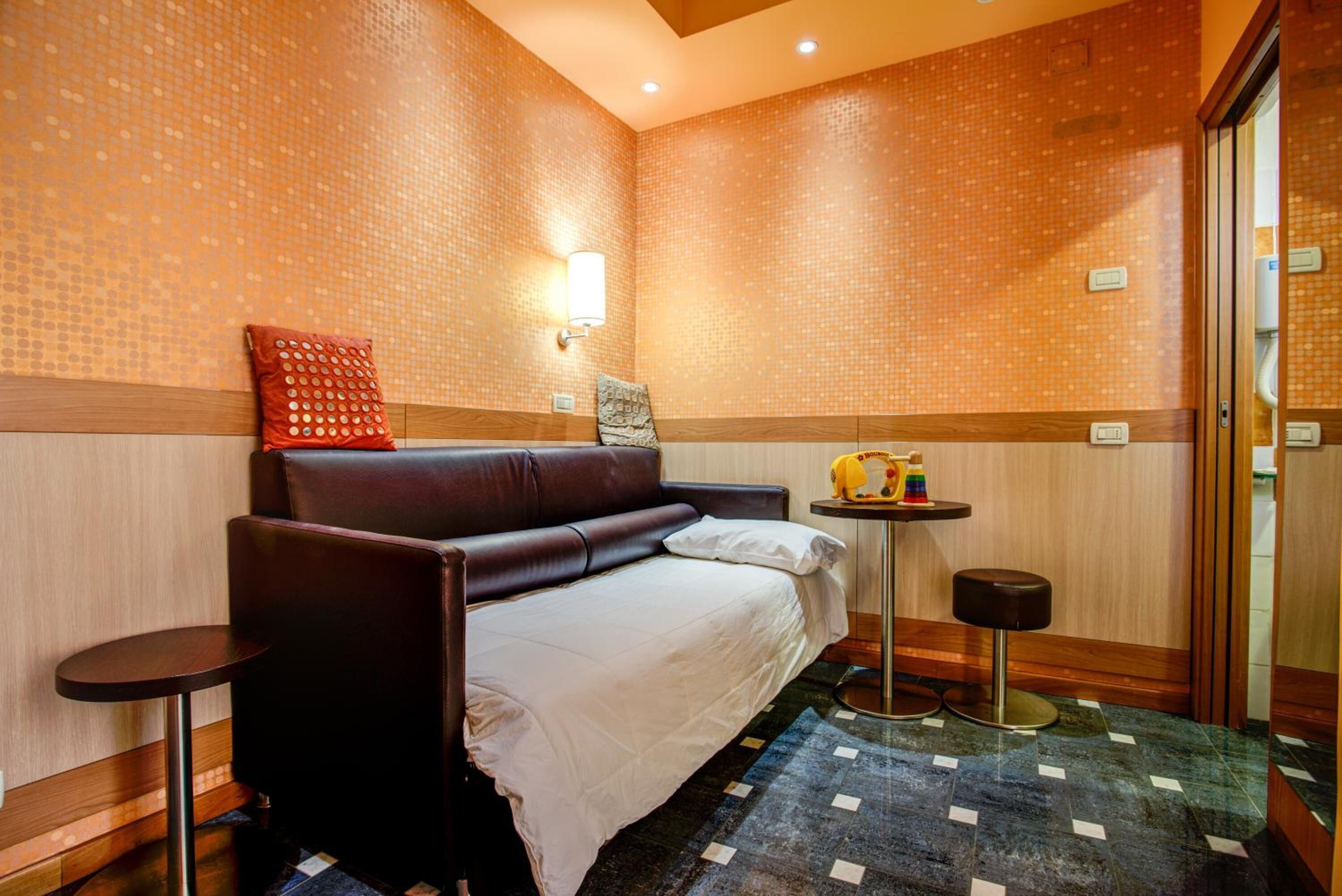 Down comforters, minibar, in-room safe, laptop workspace