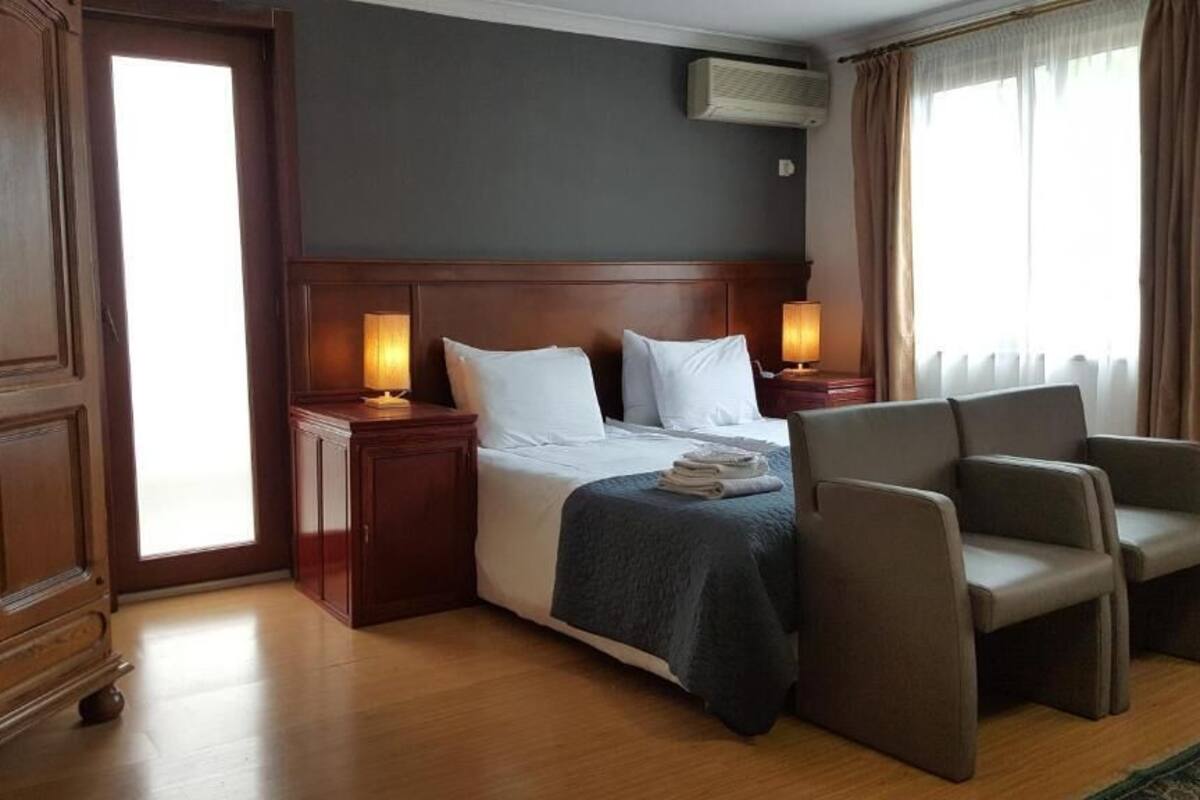 Comfort Double Room | Minibar, blackout drapes, WiFi (free), individually decorated