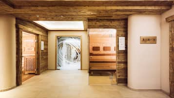 Sauna, steam room, sports massages, massages
