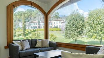 Sala de estar en el lobby