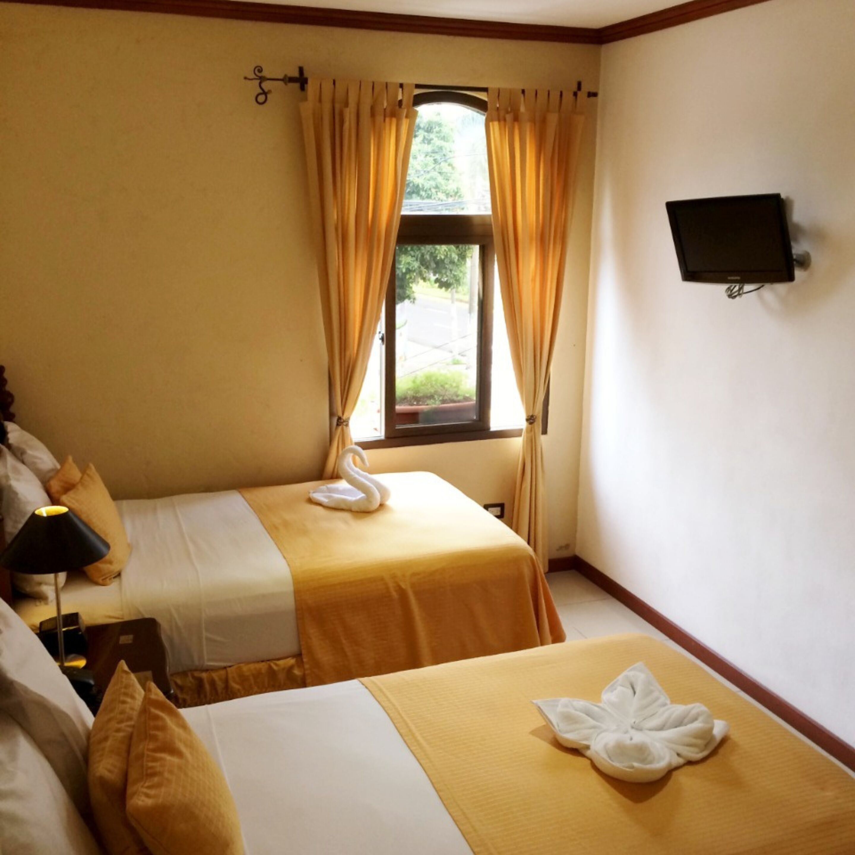 habitación doble | 1 bedroom, desk, free wifi, bed sheets