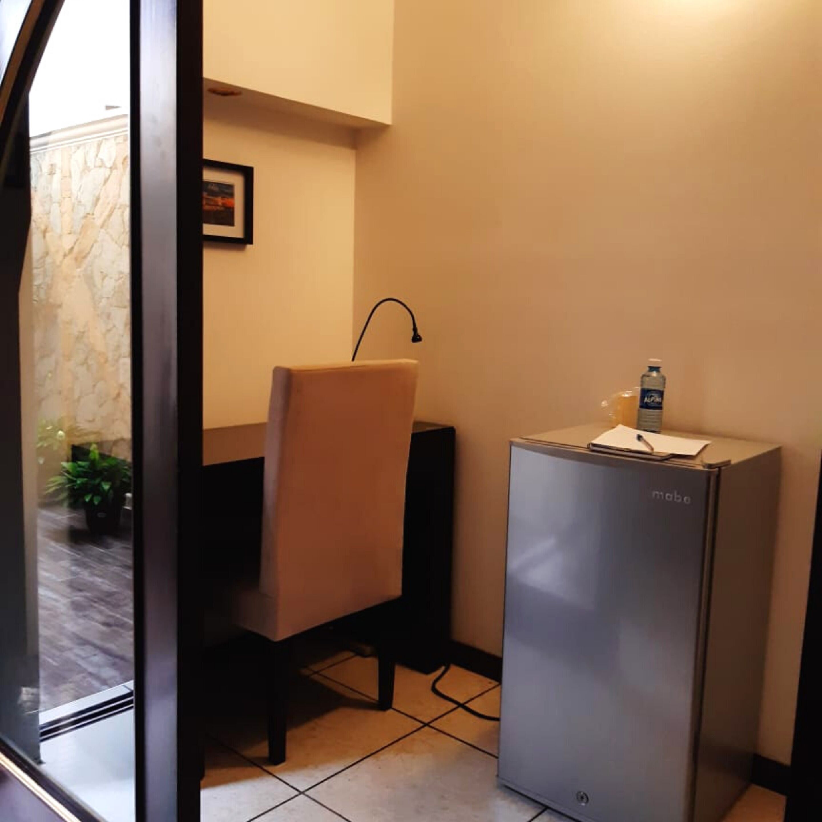 habitación estándar con 2 camas individuales | 1 bedroom, desk, free wifi, bed sheets