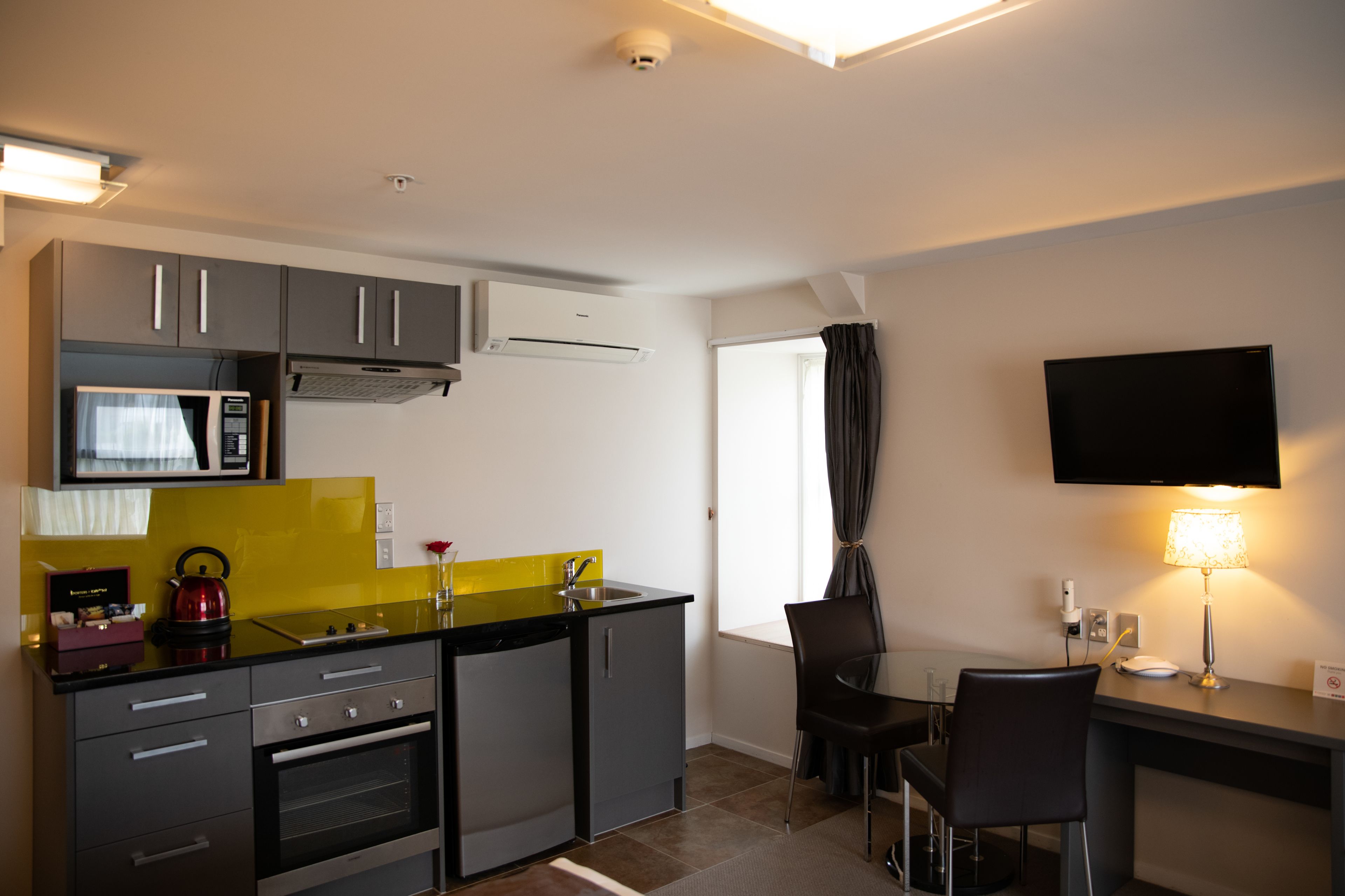 fridge, microwave, coffee/tea maker, electric kettle