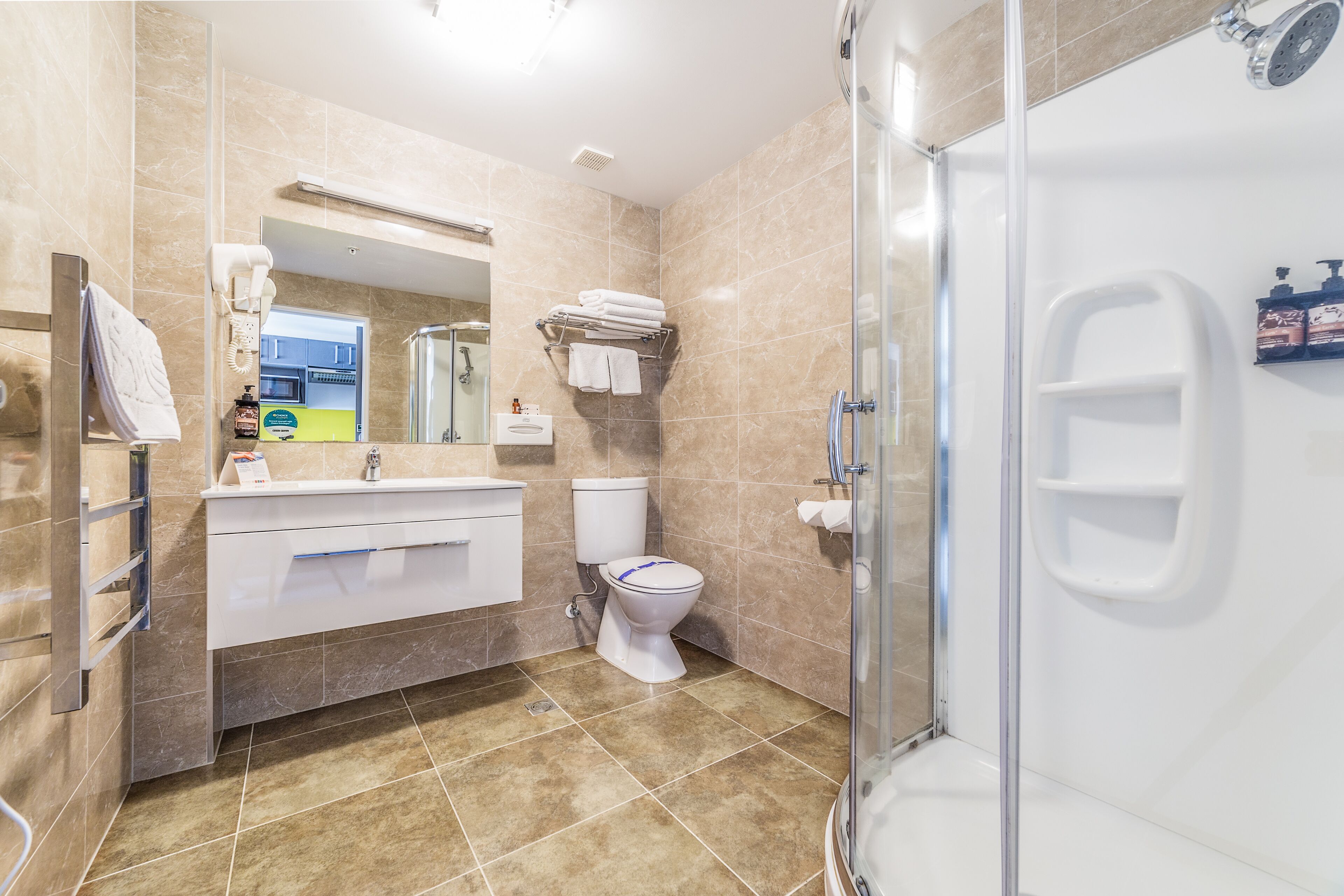 executive business suite | bathroom | shower, rainfall showerhead, free toiletries, hair dryer