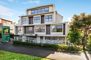 Fachada de la propiedad