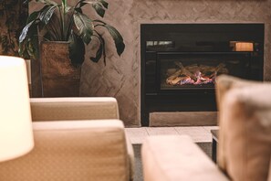 Coin salon dans le hall