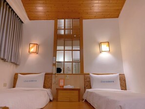 Twin Room, 2 Single Beds - Traveler Hotel (Taitung)