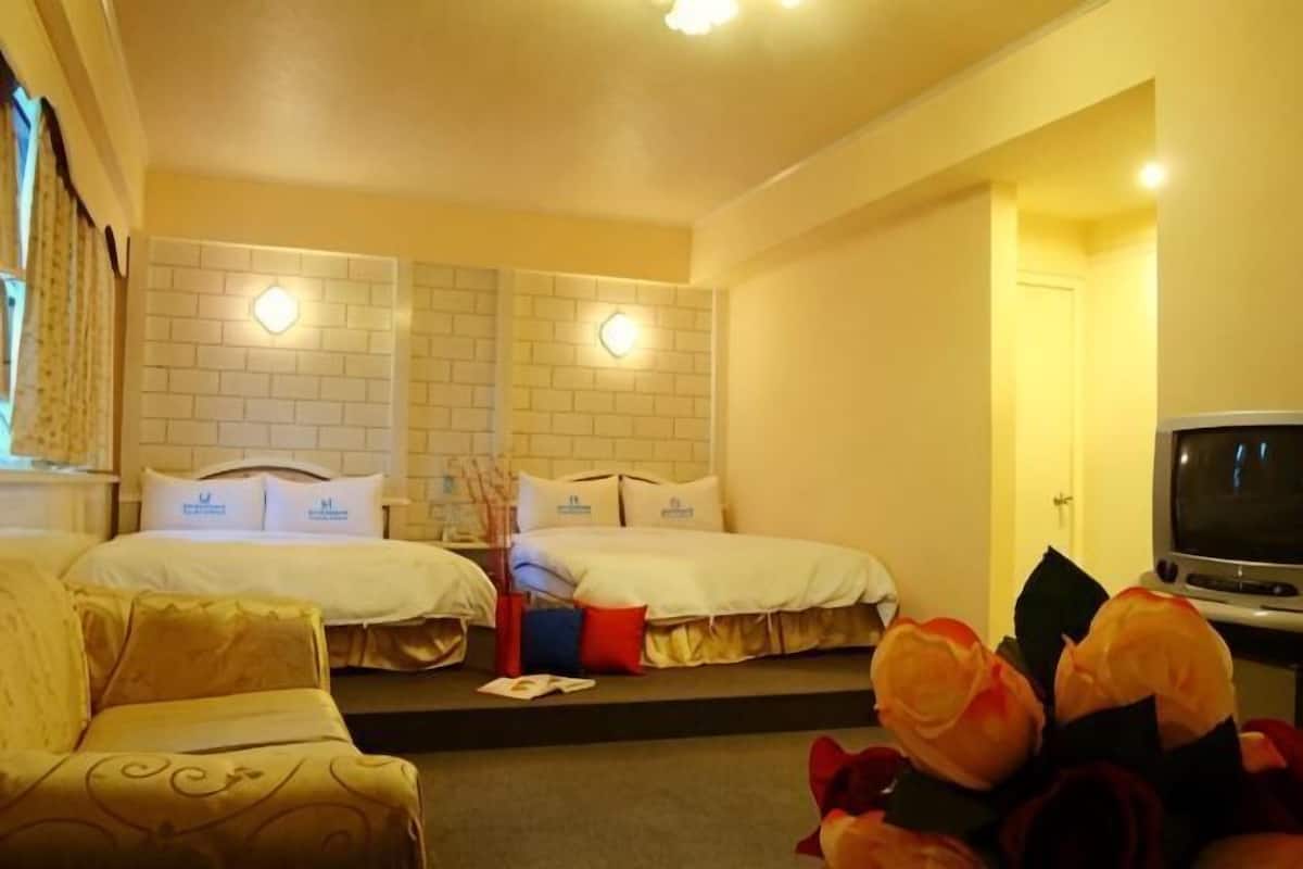 Desk, blackout drapes, WiFi (free), bed sheets