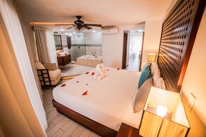 Honeymoon Suite | Ropa de cama de alta calidad, minibar, caja fuerte y cortinas opacas