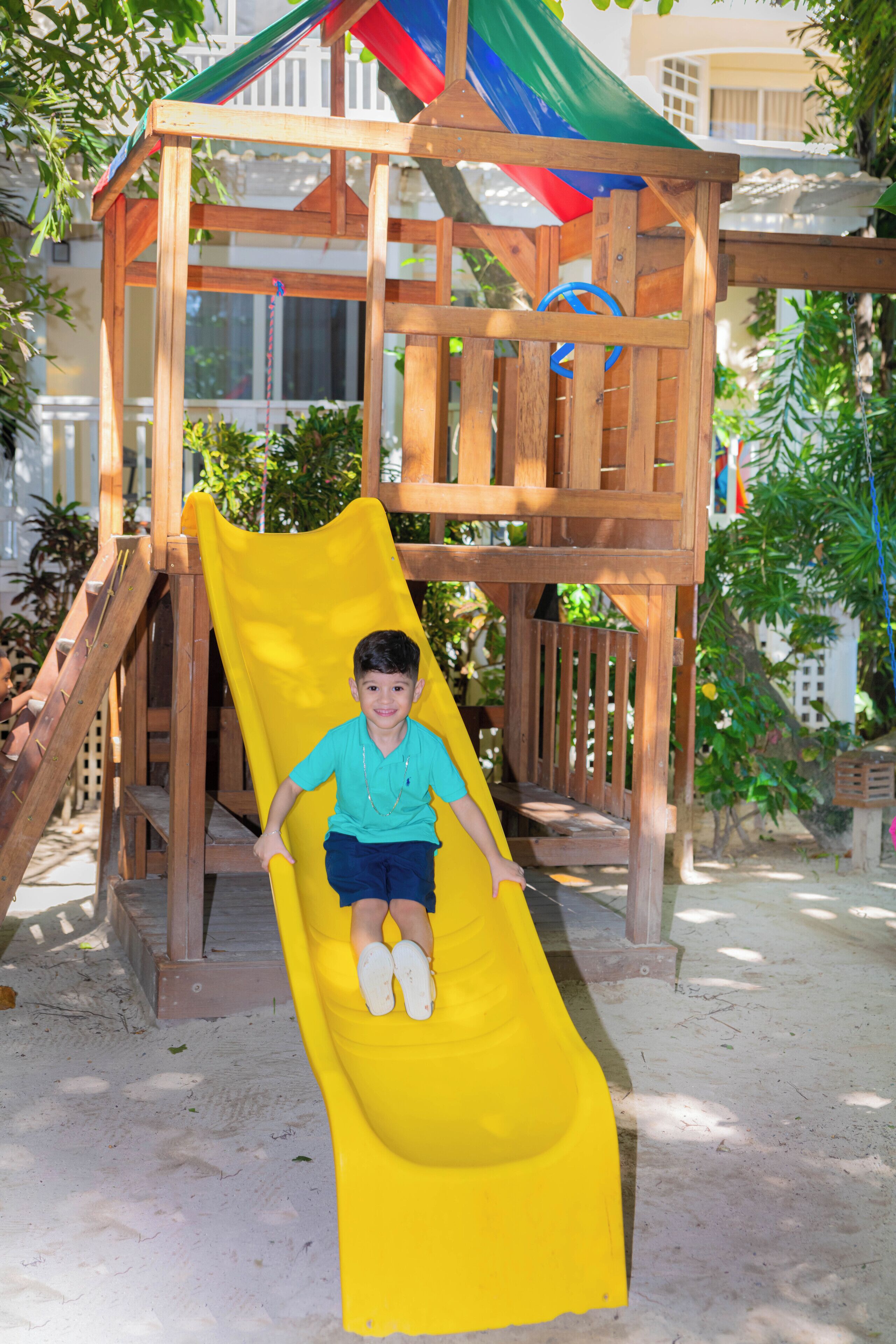 children’s play area – outdoor