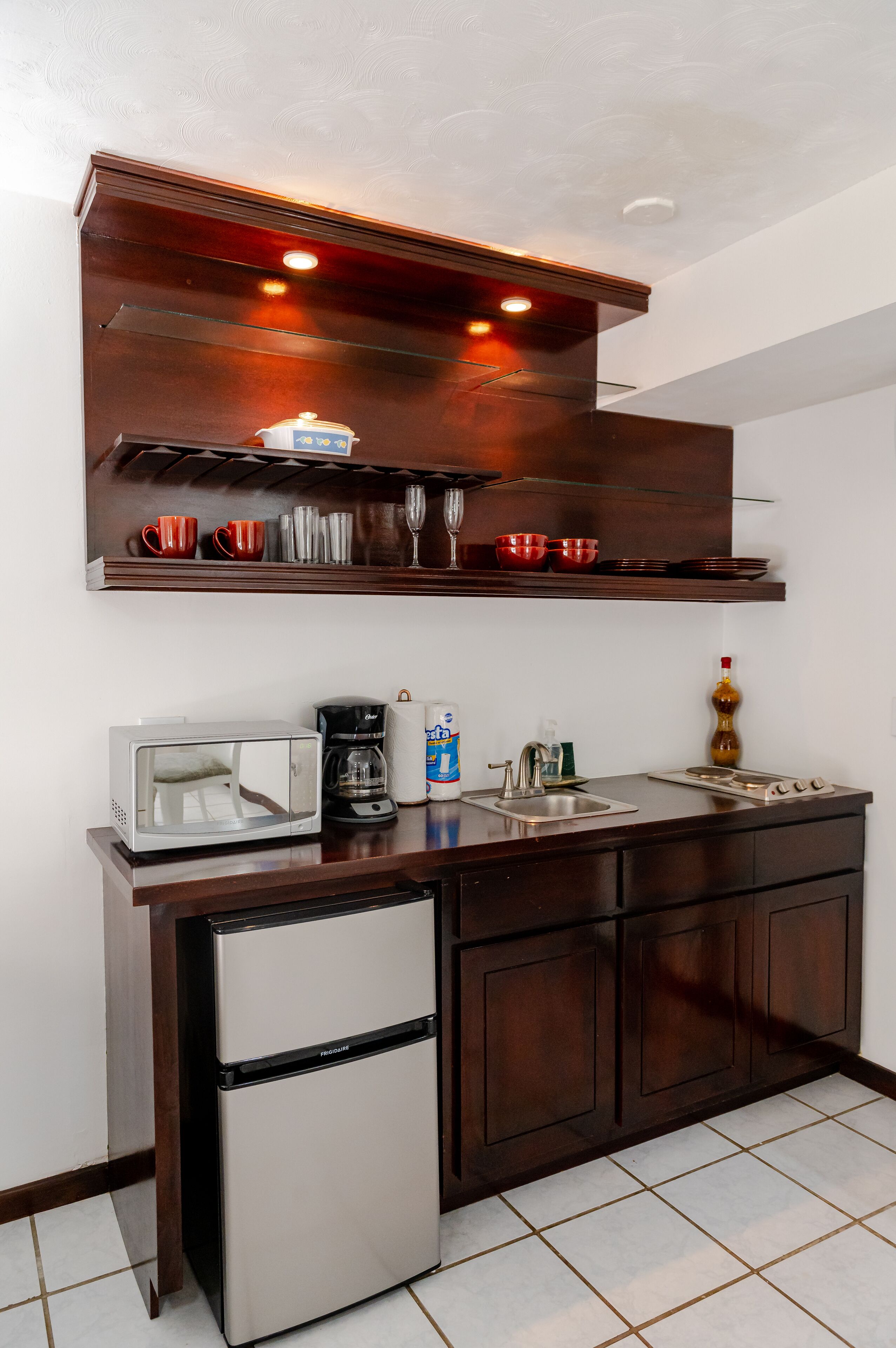 balcony condo one king room | private kitchen