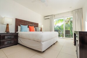 One King Bed Paradise Tower