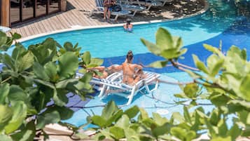 2 outdoor pools, pool umbrellas, pool loungers