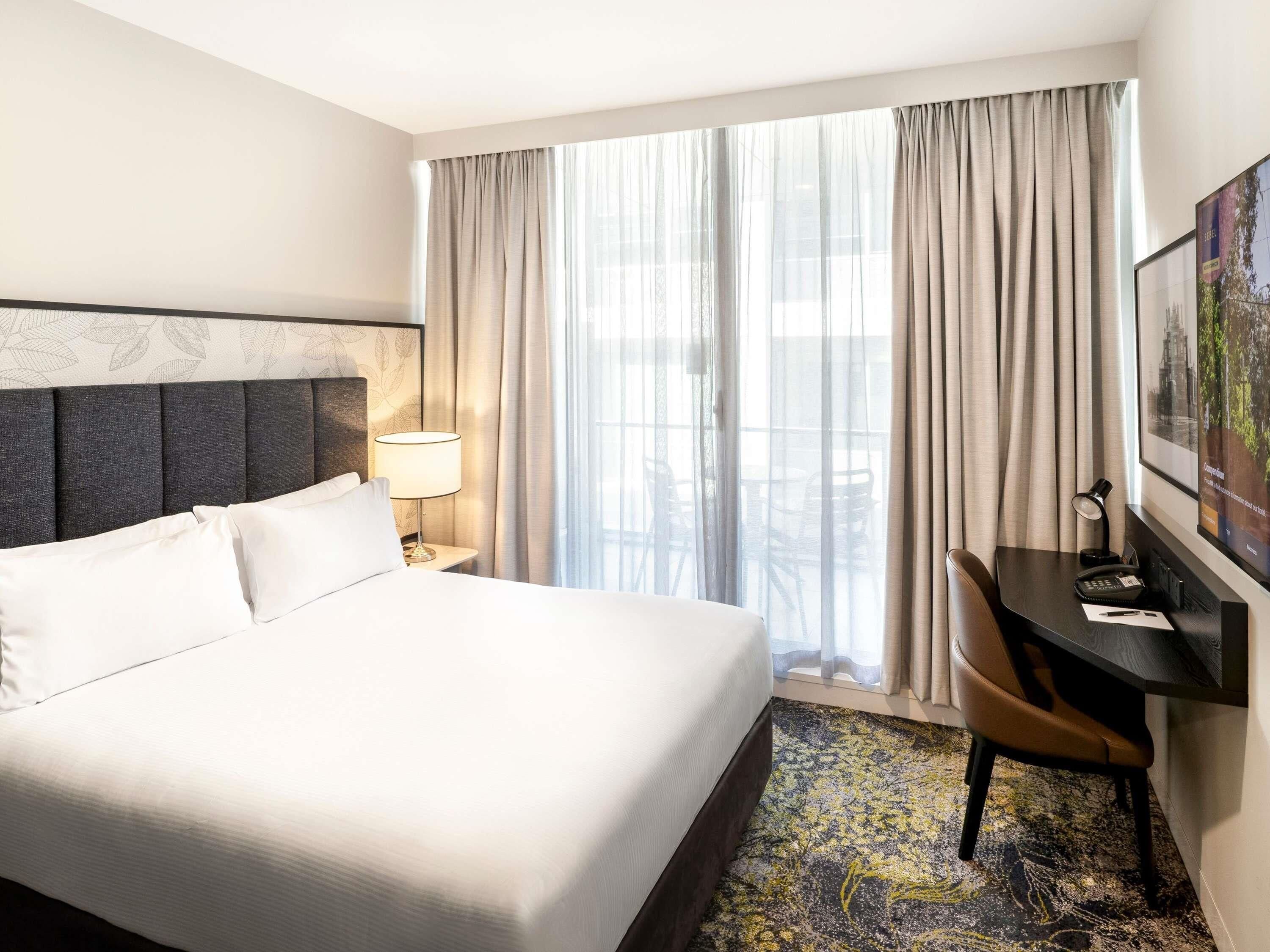 Superior-rum - 1 queensize-säng | Sängtillbehör av högsta kvalitet och bäddmadrasser