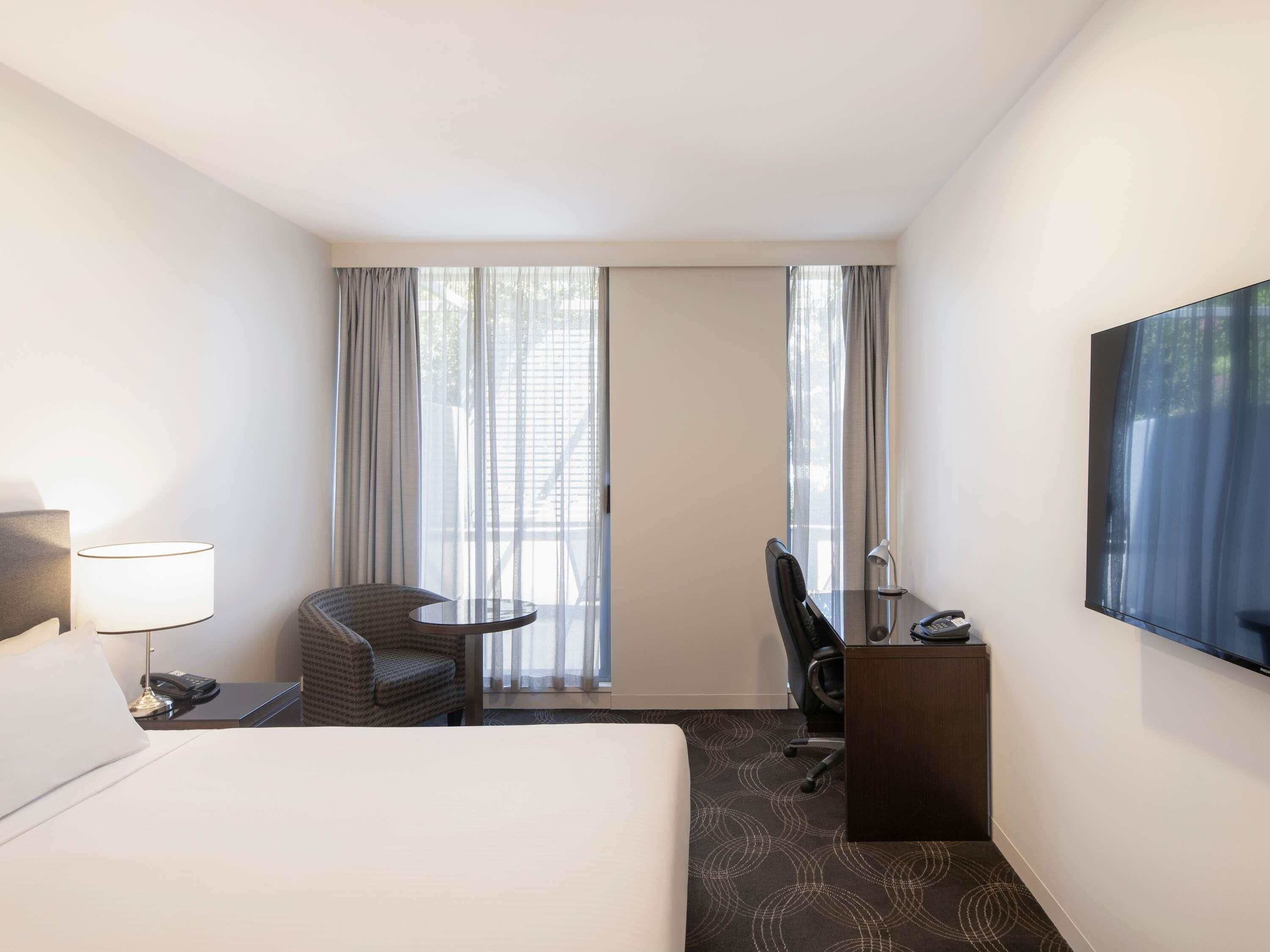 Superior Room, 1 King Bed