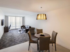 Premium bedding, pillowtop beds, in-room safe, desk - The Sebel Melbourne Kew (Kew)