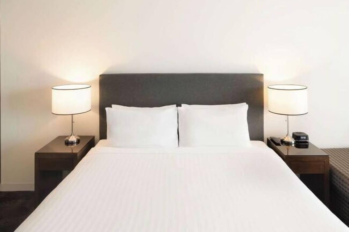 Premium bedding, pillow-top beds, in-room safe, desk