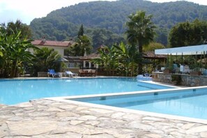 Outdoor pool - Sultan Palas Hotel (Ortaca)