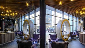 Bar (on property) - Mercure Kyiv Congress (Kyiv)