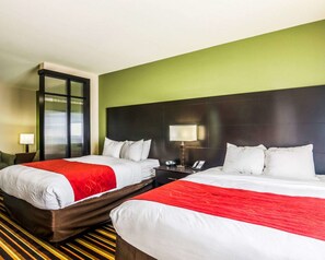 Pillow-top beds, desk, iron/ironing board, free WiFi - Spark by Hilton Amarillo Western Plaza (Amarillo)